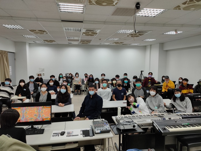 電子音樂的跨界合作與應用